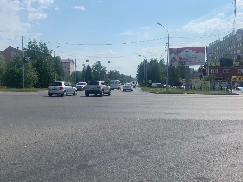 Фотография рекламного носителя, тип: Билборд 3x6, адрес: Островского ул. Х Нефтеюганское ш., Сургут, Ханты-Мансийский автономный округ – Югра, Россия. Сторона А №960062