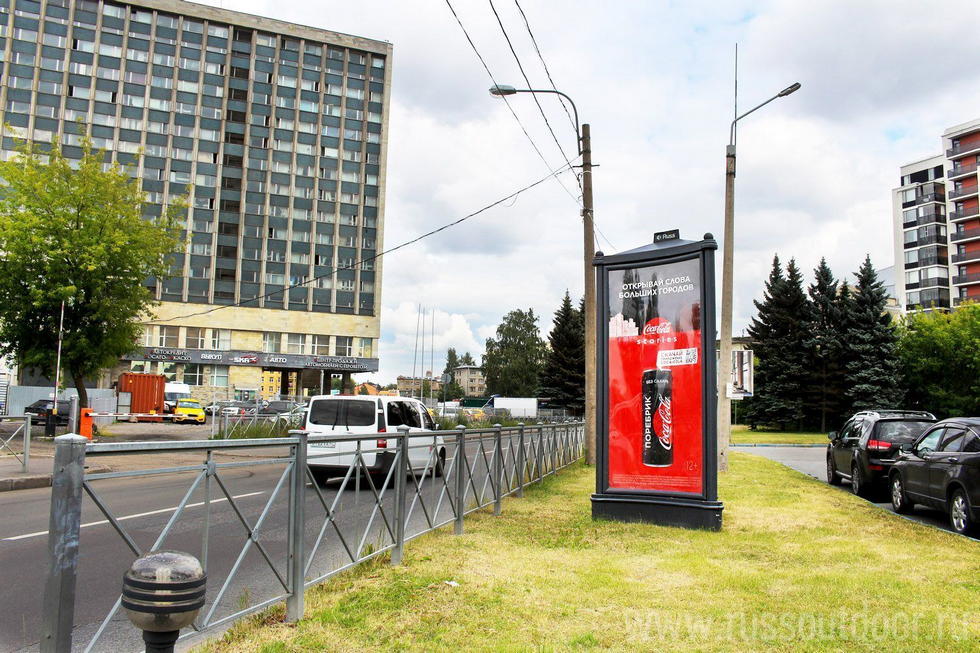 Фотография рекламного носителя, тип: Пиллар 3x1.4, адрес: Барочная ул. Х Песочная наб., д.30, Санкт-Петербург, Россия. Сторона А №724875