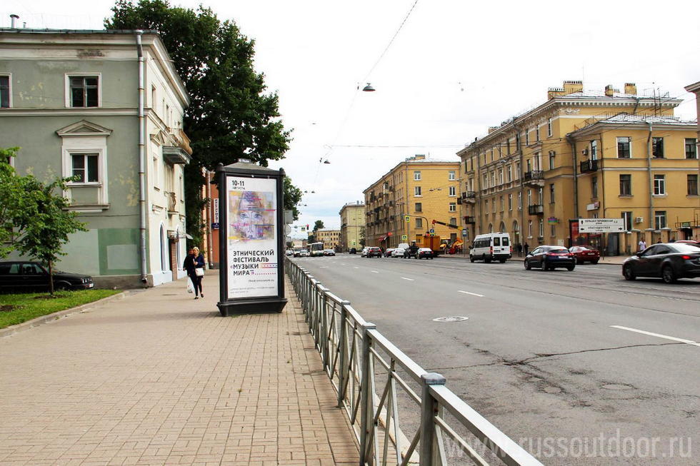 Фотография рекламного носителя, тип: Пиллар 3x1.4, адрес: Среднеохтинский пр-т., д.39, Санкт-Петербург, Россия. Сторона Б №633553