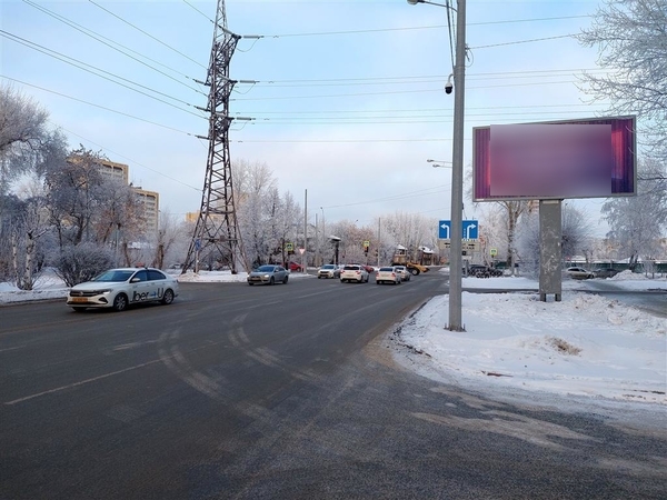 Фотография рекламного носителя, тип: Билборд 3x6, адрес: Холодильная ул., д.49 Х ул.Харьковская ул., д.52, Тюмень, Тюменская область, Россия. Сторона А1-А3 №1063106