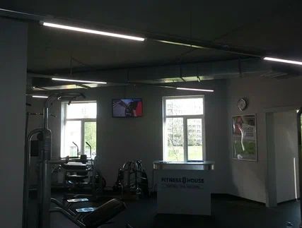 Фотография рекламного носителя, тип: Видеоэкран, адрес: Фитнес-центр «Fitness House на Краснопутиловской», Краснопутиловская ул., д.111А, Санкт-Петербург, Россия. Сторона/вариант 3 №981108