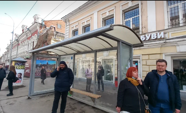 Фотография рекламного носителя, тип: Остановка 1.8x1.2, адрес: Московская ул., ост. Горького, поз.1, Саратов, Саратовская область, Россия. Сторона А №585346