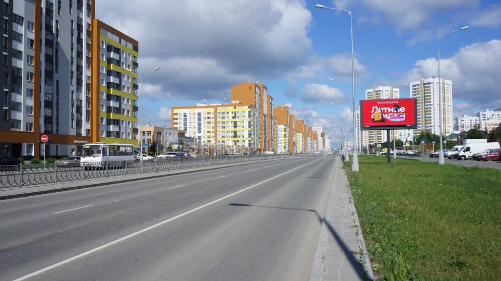 Фотография рекламного носителя, тип: Билборд 3x6, адрес: Академика Сахарова пр-т. Х Вильгельма де Геннина ул., Екатеринбург, Свердловская область, Россия. Сторона Б1 №993080