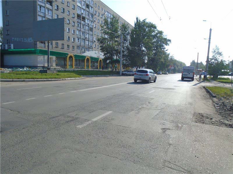 Фотография рекламного носителя, тип: Билборд 3x6, адрес: Клары Цеткин ул., рынок Шуист, Пенза, Пензенская область, Россия. Сторона В №741397