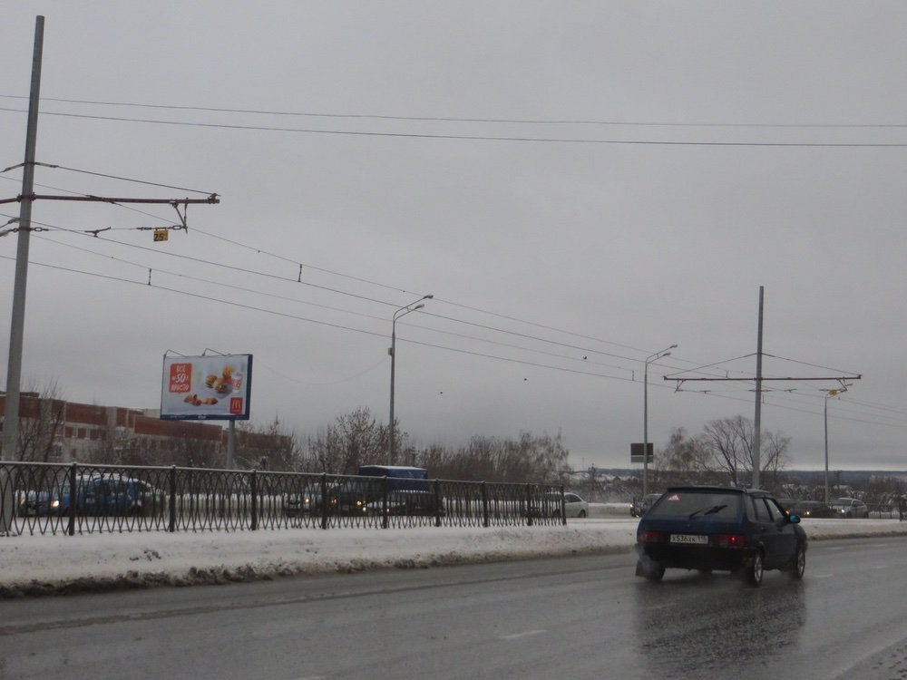 Фотография рекламного носителя, тип: Билборд 3x6, адрес: Арбузова ул., д.46, напротив, Казань, Республика Татарстан, Россия. Сторона B №761254