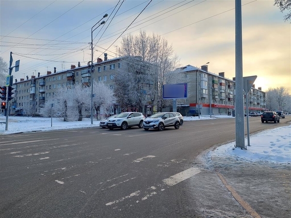 Фотография рекламного носителя, тип: Билборд 3x6, адрес: Холодильная ул., д.49 Х ул.Харьковская ул., д.52, Тюмень, Тюменская область, Россия. Сторона Б №1063107