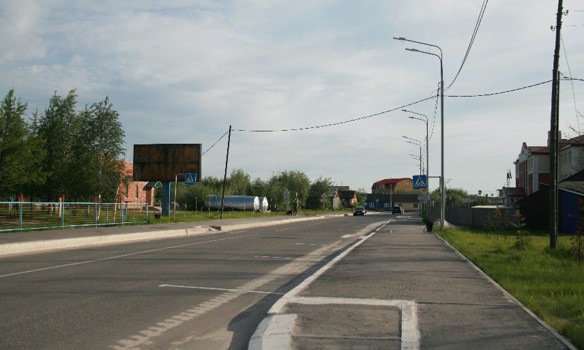 Фотография рекламного носителя, тип: Билборд 3x6, адрес: Тарко-Сале пос., Строителей ул., д.28, Салехард, Ямало-Ненецкий автономный округ, Россия. Сторона Б №678045