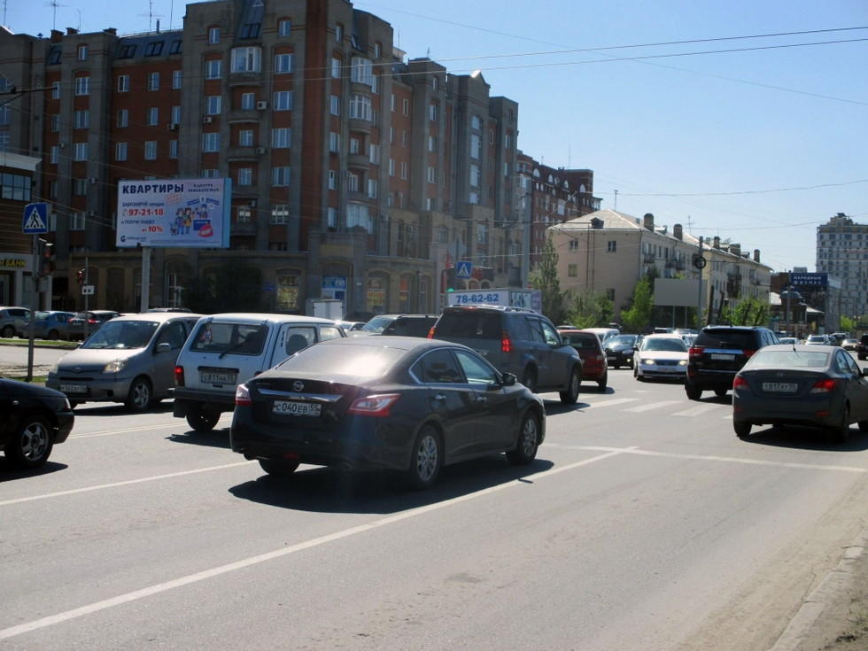 Фотография рекламного носителя, тип: Билборд 3x6, адрес: Жукова ул., д.70а/10 X Красных зорь ул., Омск, Омская область, Россия. Сторона В №1010074