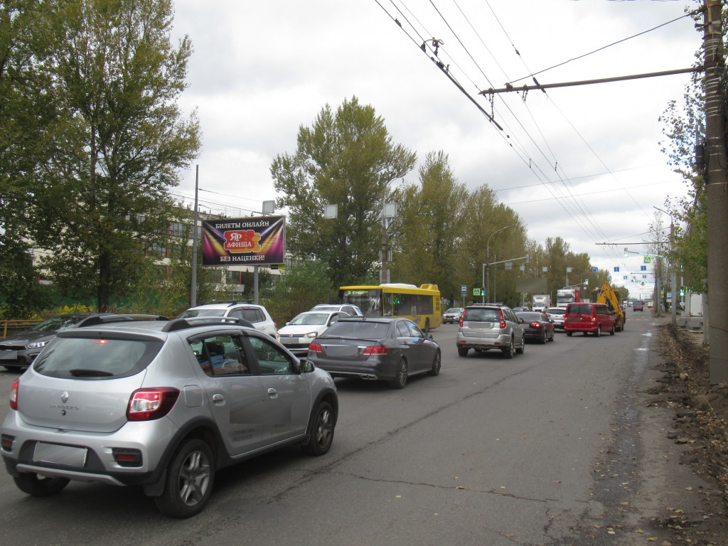 Фотография рекламного носителя, тип: Билборд 3x6, адрес: Октября пр-т. Х Менжинского ул., Ярославль, Ярославская область, Россия. Сторона A №293863