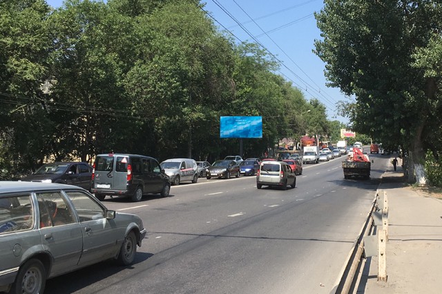 Фотография рекламного носителя, тип: Билборд 3x6, адрес: Дачная ул., д.2/1В Х Вавилова ул., Ростов-на-Дону, Ростовская область, Россия. Сторона Б1 №781608