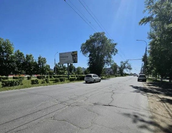Фотография рекламного носителя, тип: Билборд 3x6, адрес: Трнавская ул., д.3, Балаково, Саратовская область, Россия. Сторона A2 №1325424