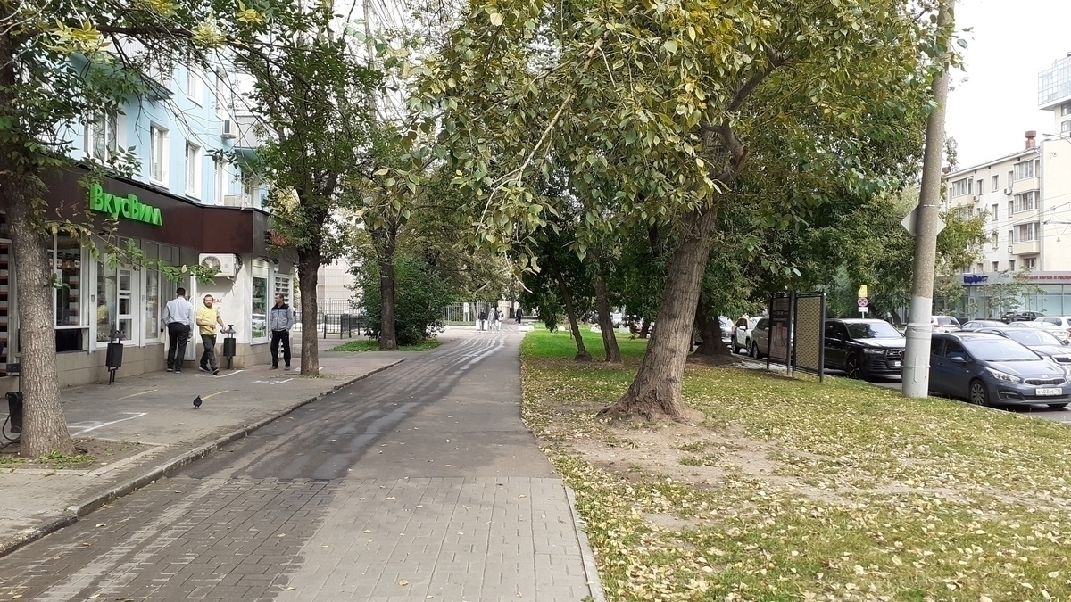 Фотография рекламного носителя, тип: Афиша 1.75x1.8, адрес: Шаболовка ул., д.40, поз.3, Москва, Россия. Сторона А2 №883886