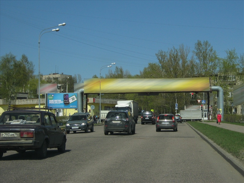 Фотография рекламного носителя, тип: Билборд 3x6, адрес: Калинина ул., 15м до пр-зда к ТРК Вернисаж, Ярославль, Ярославская область, Россия. Сторона Б №576394