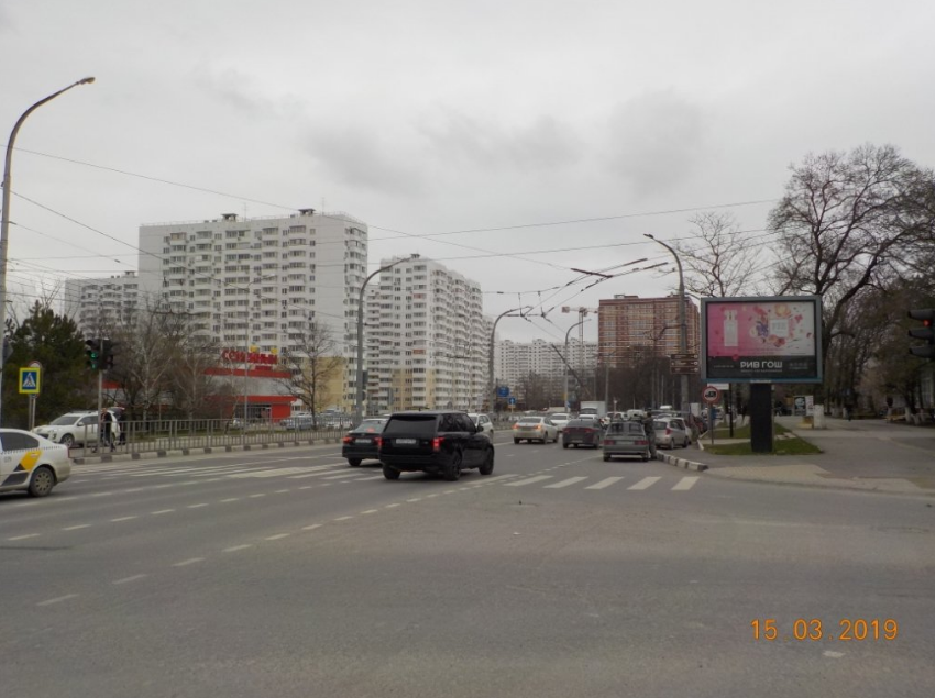 Фотография рекламного носителя, тип: Ситиборд 2.7x3.7, адрес: Анапское ш. Х Луначарского ул., д.2, поз.1, Новороссийск, Краснодарский край, Россия. Сторона А1-А4 №587728