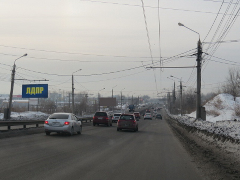 Фотография рекламного носителя, тип: Билборд 3x6, адрес: Пограничников ул., 225 метров до поворота к комплексу Сокол, Красноярск, Красноярский край, Россия. Сторона Б №458075