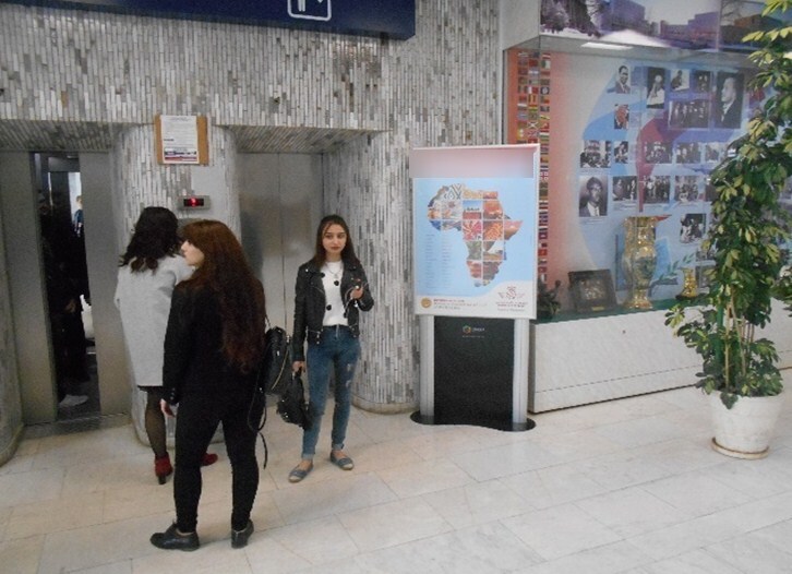 Фотография рекламного носителя, тип: Лайтбокс, адрес: Бизнес-центр «Чайка плаза-5», Тверская ул., д.22/2, корп.1, Москва, Россия. Сторона/вариант A №1056764