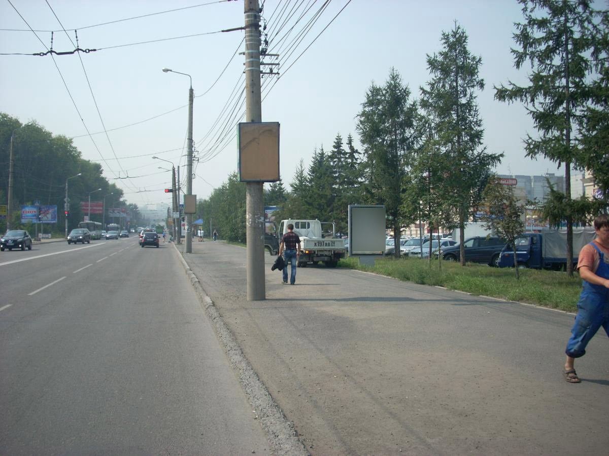 Фотография рекламного носителя, тип: Ситиформат 1.8x1.2, адрес: Свободный пр-т., напротив ТК на Свободном, Красноярск, Красноярский край, Россия. Сторона А №567295