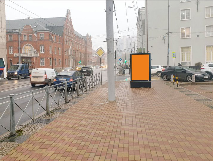 Фотография рекламного носителя, тип: Ситиформат 1.8x1.2, адрес: Победы пл., КГТУ, Калининград, Калининградская область, Россия. Сторона A1-A6 №974165