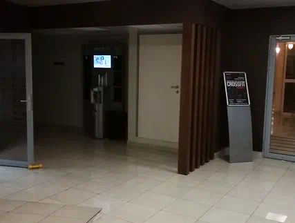 Фотография рекламного носителя, тип: Видеоэкран, адрес: Фитнес-центр «Премьер-Спорт», Улофа Пальме ул., д.5, стр.2, Москва, Россия. Сторона/вариант 2 №980389