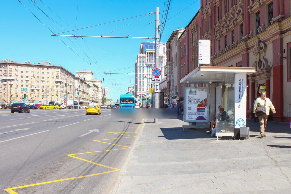 Фотография рекламного носителя, тип: Остановка 1.8x1.2, адрес: Комсомольская пл., д.2А, поз.2, Москва, Россия. Сторона А1-А4 №335564