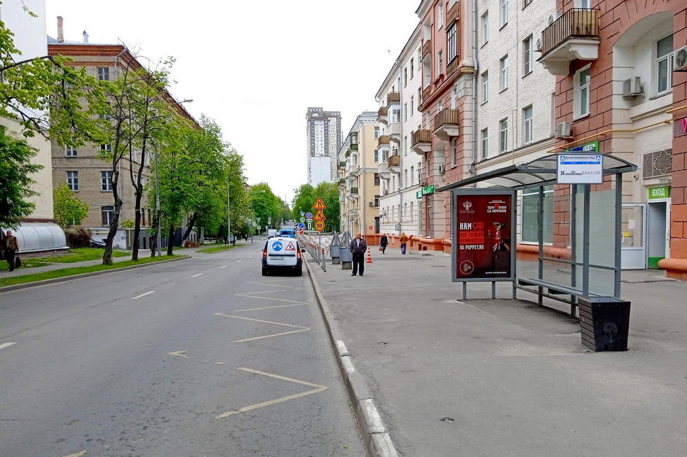 Фотография рекламного носителя, тип: Остановка 1.8x1.2, адрес: 5-я Парковая ул., д.33 Х В. Первомайская ул., Москва, Россия. Сторона А №956317