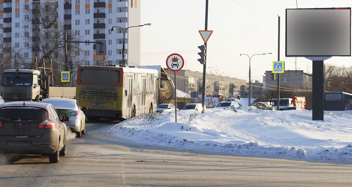 Фотография рекламного носителя, тип: Видеоэкран, адрес: Петрова ул., д.2, Верхняя Пышма, Свердловская область, Россия. Сторона A1-А10 №999272