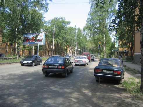 Фотография рекламного носителя, тип: Билборд 3x6, адрес: Октябрьской революции ул., д.31 Х Карла Маркса ул., д.64, Нижний Тагил, Свердловская область, Россия. Сторона B №483645