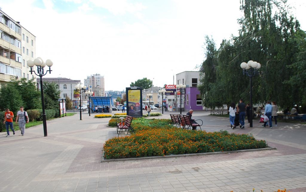 Фотография рекламного носителя, тип: Пиллар 3x1.4, адрес: 50-летия Белгородской обл. ул., ТЦ "Овен", Белгород, Белгородская область, Россия. Сторона А №344089