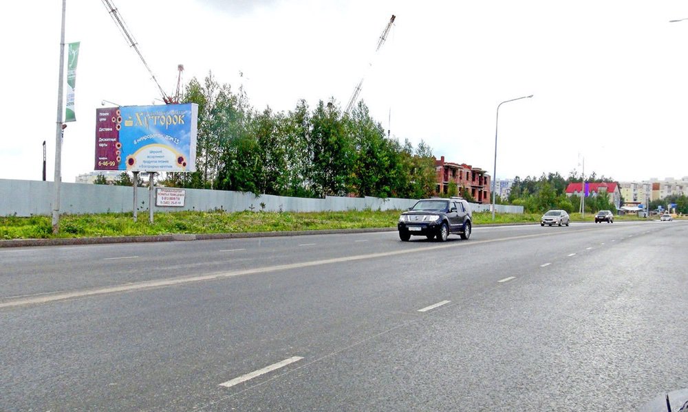 Фотография рекламного носителя, тип: Билборд 3x6, адрес: Нефтяников ул., д.34, поз.2, Нягань, Ханты-Мансийский автономный округ – Югра, Россия. Сторона Б №676078