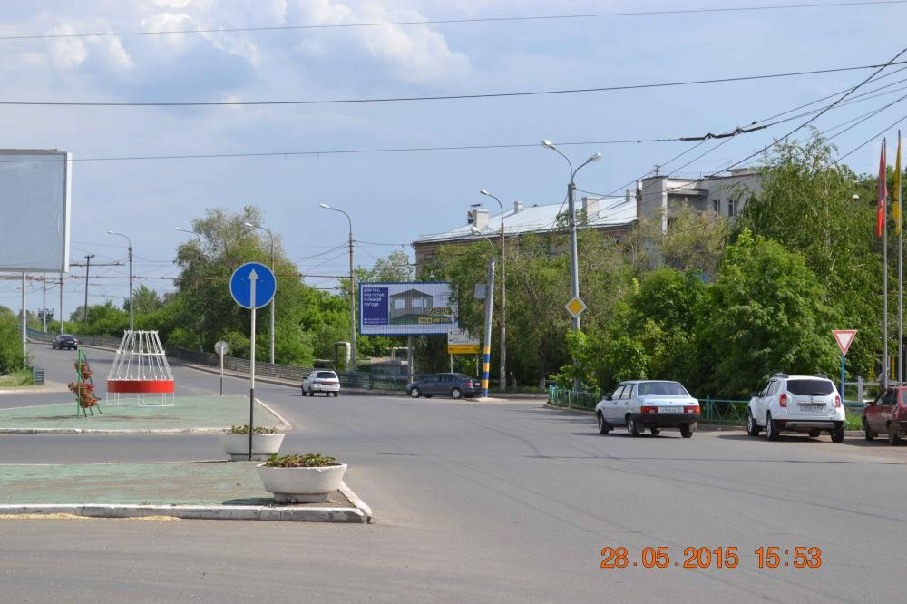 Фотография рекламного носителя, тип: Билборд 3x6, адрес: Братьев Коростелевых пр-т. Х Деповская ул., д.67, Оренбург, Оренбургская область, Россия. Сторона A1-A3 №648182