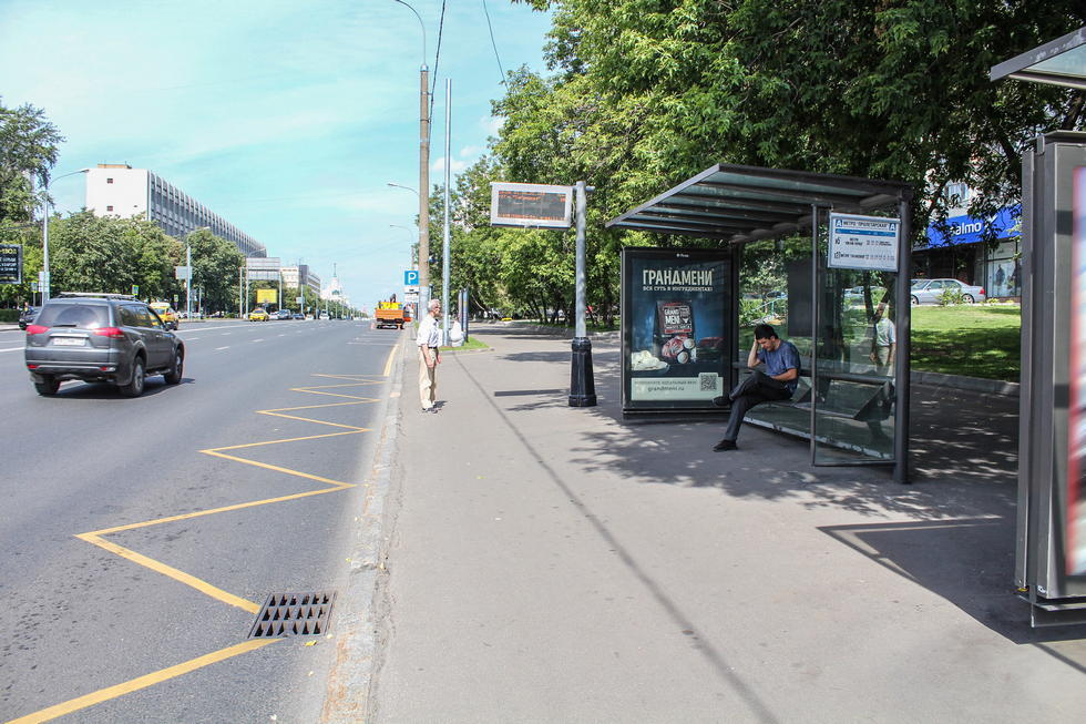 Фотография рекламного носителя, тип: Остановка 1.8x1.2, адрес: Марксистская ул., Москва, Россия. Сторона А №334228