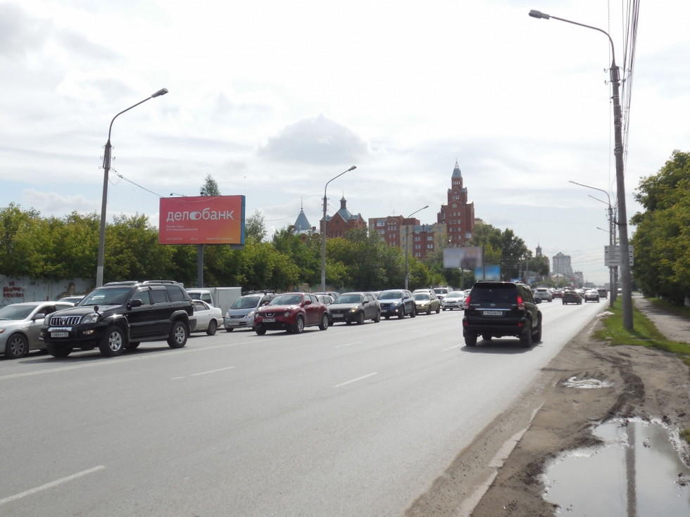 Фотография рекламного носителя, тип: Билборд 3x6, адрес: Жукова ул. X 10 лет Октября ул., д.40, Омск, Омская область, Россия. Сторона В №1010084