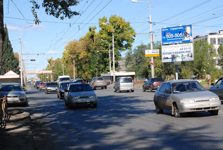 Фотография рекламного носителя, тип: Билборд 3x6, адрес: Машиностроителей пр-т., д.22а, Курган, Курганская область, Россия. Сторона Ан №701274