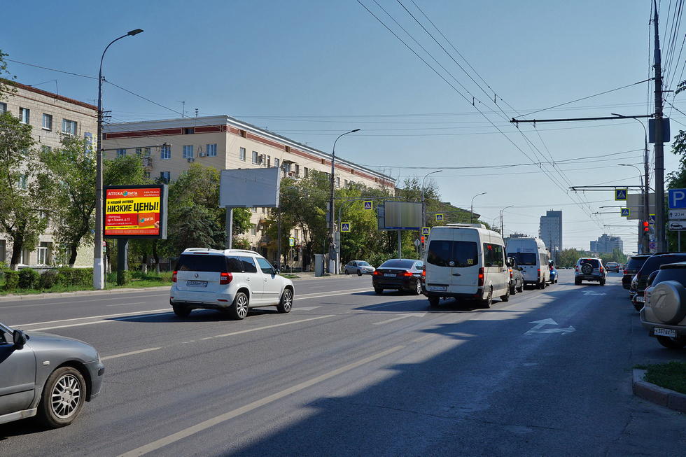 Фотография рекламного носителя, тип: Ситиборд 2.7x3.7, адрес: Ленина пр-т. Х Пражская ул., Волгоград, Волгоградская область, Россия. Сторона Б №577995