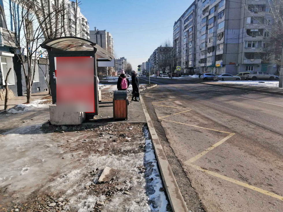 Фотография рекламного носителя, тип: Остановка 1.8x1.2, адрес: Новосибирская ул., д.52, Красноярск, Красноярский край, Россия. Сторона Б №1029667