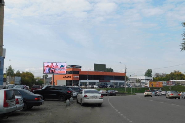 Фотография рекламного носителя, тип: Билборд 3x6, адрес: Строителей пр-т., д.135, Барнаул, Алтайский край, Россия. Сторона А1 №1051377