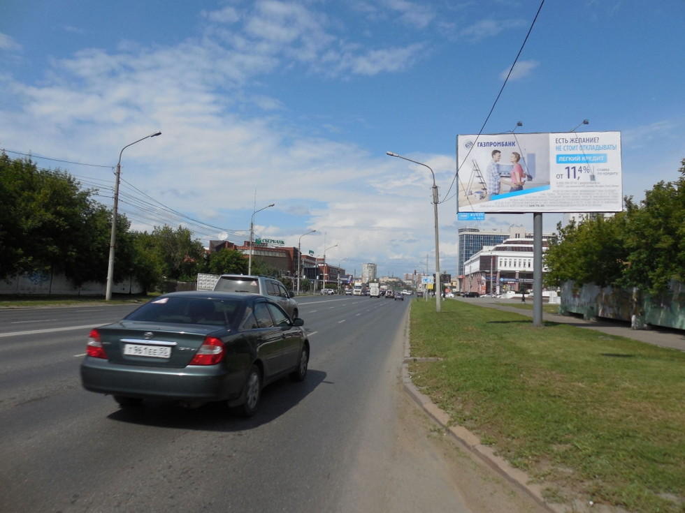 Фотография рекламного носителя, тип: Билборд 3x6, адрес: Жукова ул. X 10 лет Октября ул., д.40, Омск, Омская область, Россия. Сторона А №1010083