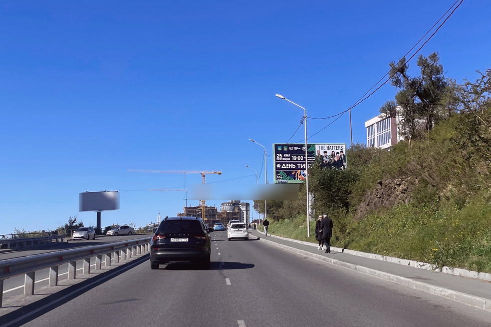 Фотография рекламного носителя, тип: Билборд 3x6, адрес: Всеволода Сибирцева ул., д.60 Х Суханова ул., Владивосток, Приморский край, Россия. Сторона А №687933