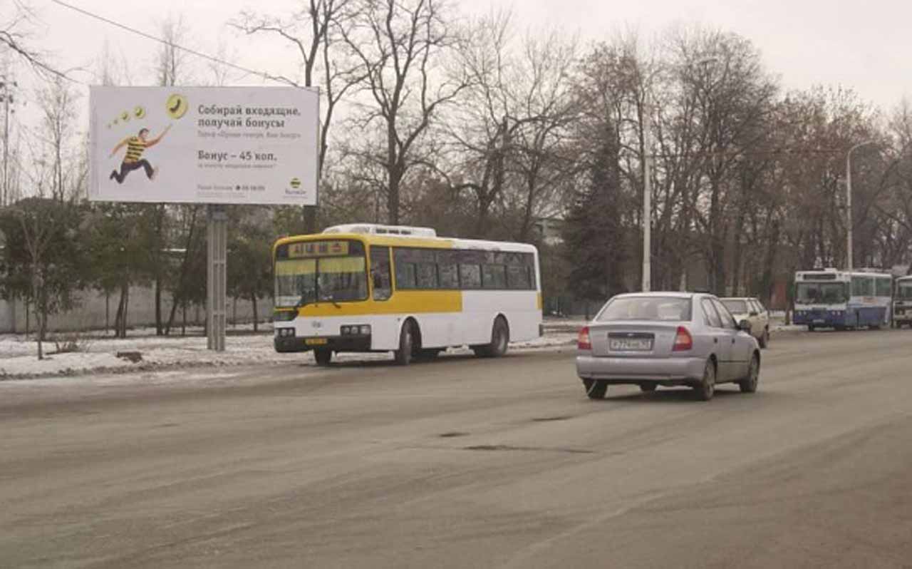 Фотография рекламного носителя, тип: Билборд 3x6, адрес: Победы Революции пр-т., основная транспортная магистраль города, Шахты, Ростовская область, Россия. Сторона Б №1093517