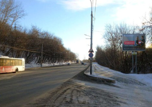 Фотография рекламного носителя, тип: Ситиборд 2.7x3.7, адрес: Южная дамба, Пермь, Пермский край, Россия. Сторона A №769849