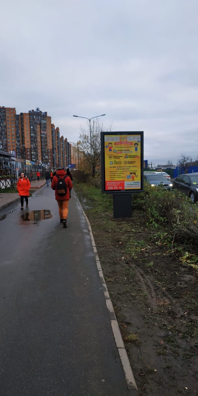 Фотография рекламного носителя, тип: Ситиформат 1.8x1.2, адрес: Ленинградская ул., за ж/д переездом, поз.3, Кудрово, Ленинградская область, Россия. Сторона B №717336