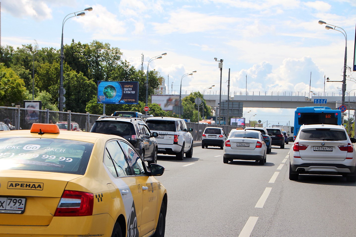 Фотография рекламного носителя, тип: Билборд 3x6, адрес: Рублевское ш., съезд на Кастанаевская ул., Москва, Россия. Сторона Б1-Б10 №324782