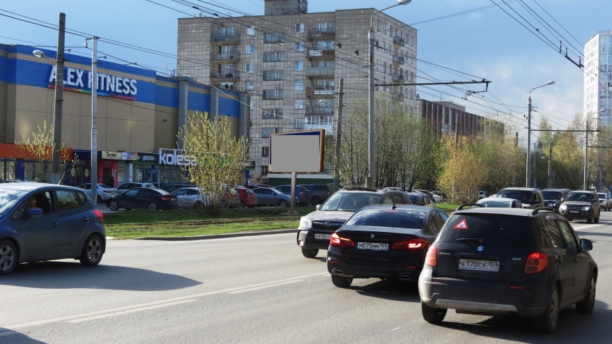 Фотография рекламного носителя, тип: Ситиборд 2.7x3.7, адрес: Гагарина б-р., д.32, Пермь, Пермский край, Россия. Сторона B №745471