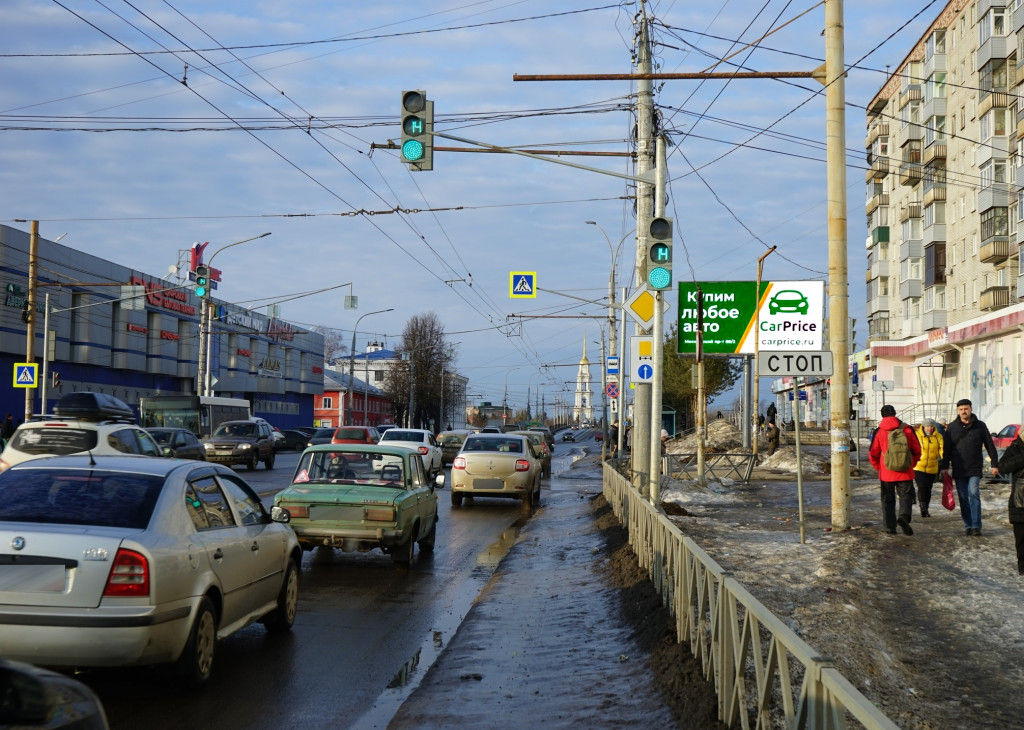 Фотография рекламного носителя, тип: Билборд 3x6, адрес: Горького ул., д.1, ТЦ Лидер, Рыбинск, Ярославская область, Россия. Сторона А10 №1060717