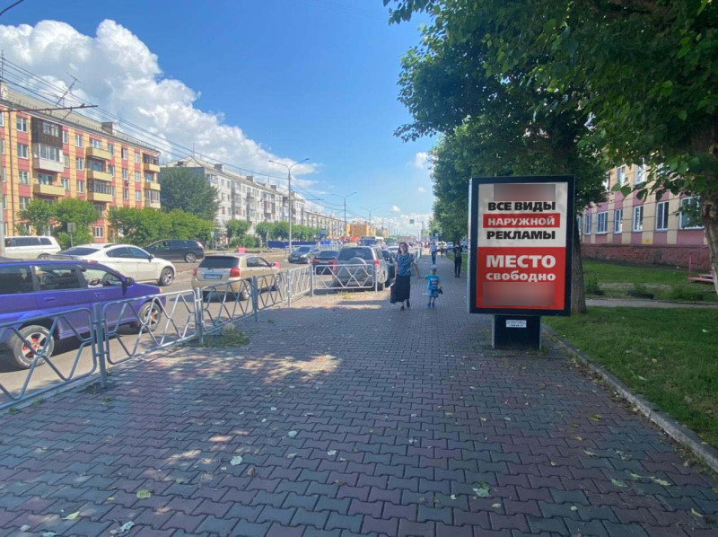 Фотография рекламного носителя, тип: Ситиформат 1.8x1.2, адрес: Красноярский рабочий пр-т., д.61, поз.1, Красноярск, Красноярский край, Россия. Сторона А №780392