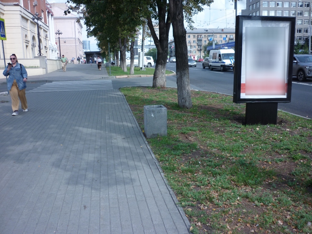 Фотография рекламного носителя, тип: Ситиформат 1.8x1.2, адрес: Ленина пр., д.42а, Челябинск, Челябинская область, Россия. Сторона B №1046627