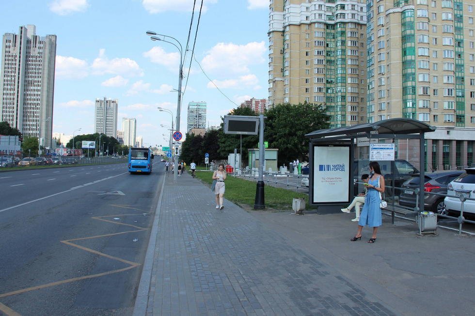 Фотография рекламного носителя, тип: Остановка 1.8x1.2, адрес: Вернадского пр-т., д.37, Москва, Россия. Сторона А №499387