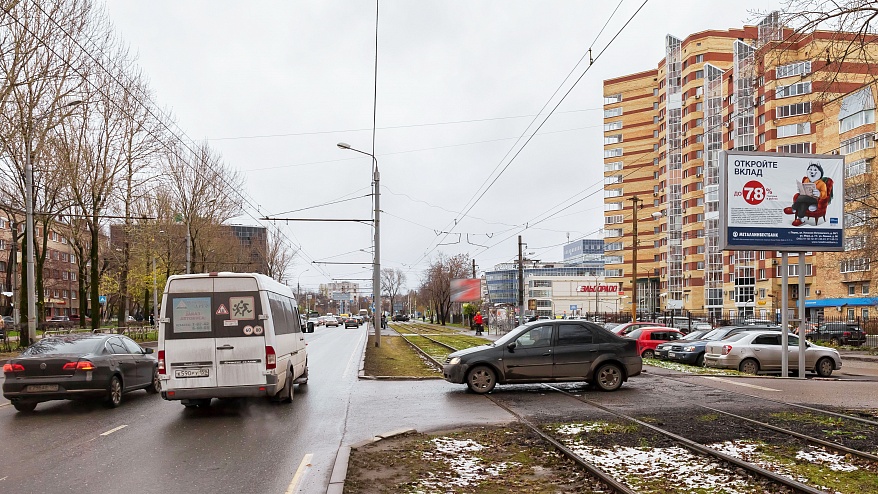Фотография рекламного носителя, тип: Ситиборд 2.7x3.7, адрес: Гагарина б-р., д.36-38, Пермь, Пермский край, Россия. Сторона А №745472