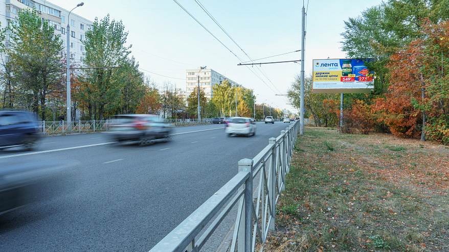 Фотография рекламного носителя, тип: Билборд 3x6, адрес: Адоратского ул., д.6, Казань, Республика Татарстан, Россия. Сторона А №674464