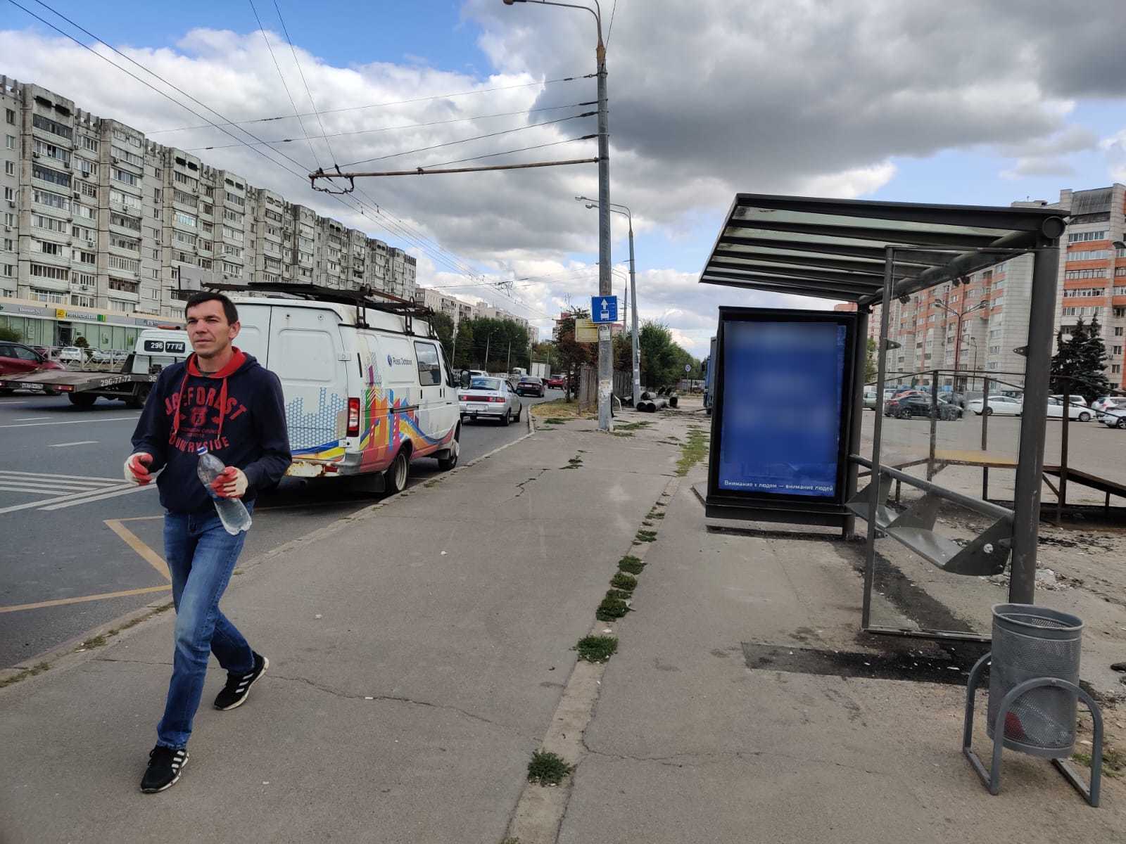 Фотография рекламного носителя, тип: Остановка 1.8x1.2, адрес: Ямашева пр-т., д.71А, Казань, Республика Татарстан, Россия. Сторона А1-А5 №1326613